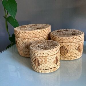 Natural Woven Storage  Nesting Baskets Set of 3